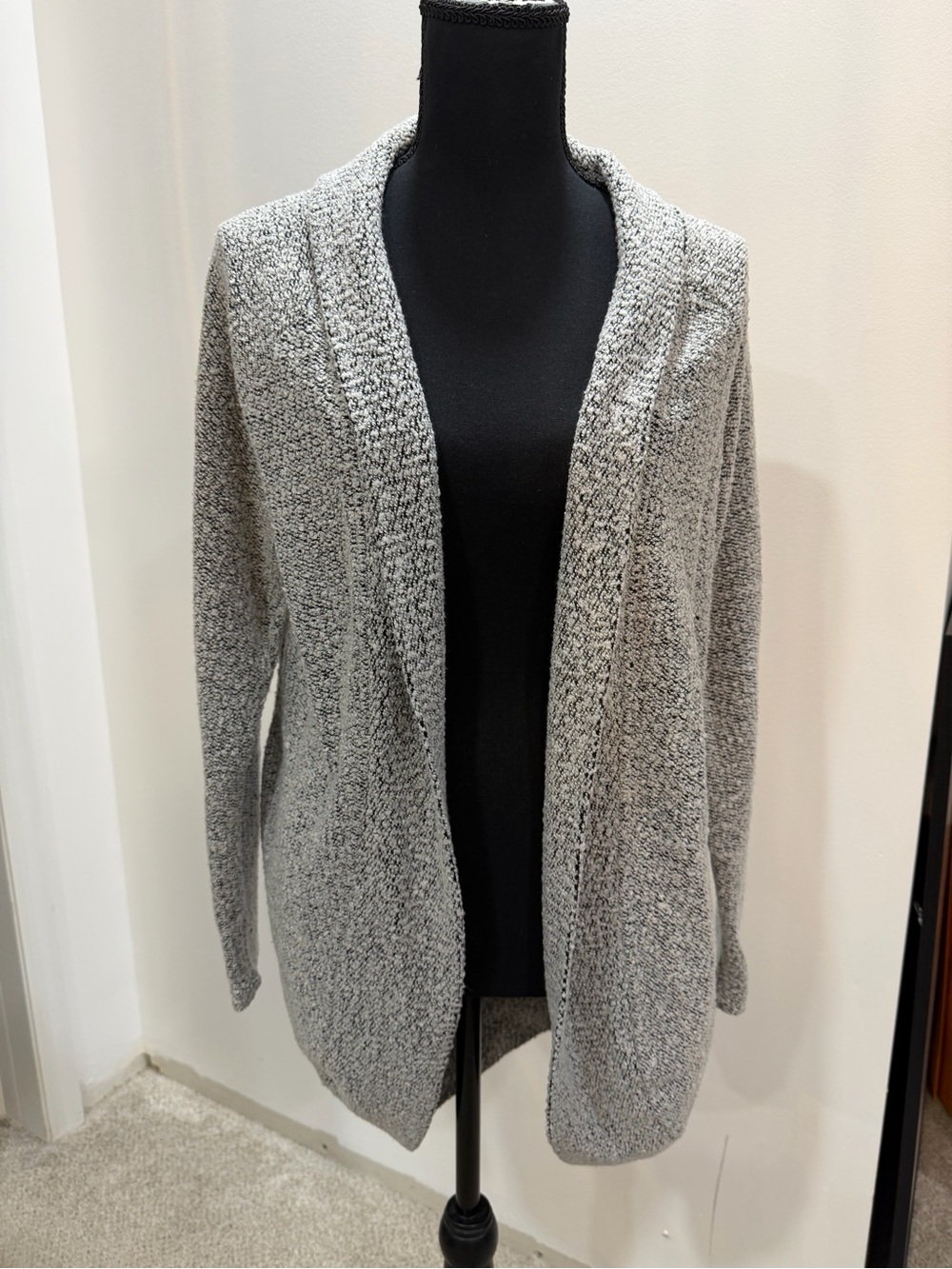 Eyeshadow Heather Grey Open-Front Knit Cardigan